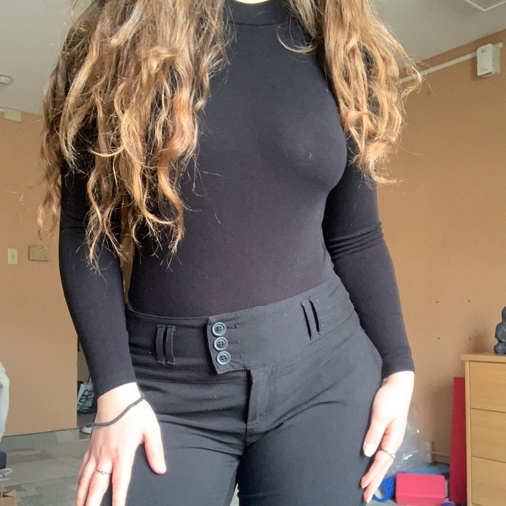 Long sleeve bodysuit! Super cute and classy 😉